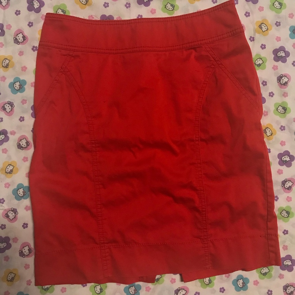 H&M red skirt